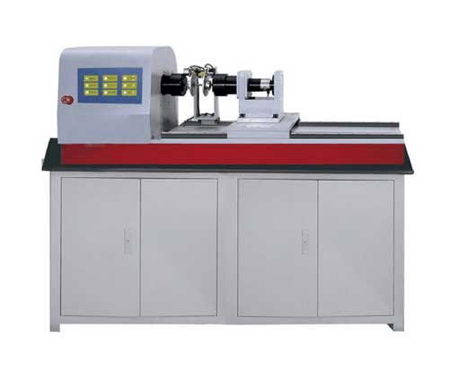 如何選購扭轉(zhuǎn)試驗機(jī)，以下三個方面可以幫助你